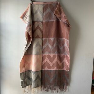Victoria Leland Heart Scarf Womens OS Pink Grey NEW Reversible Fringe Wrap